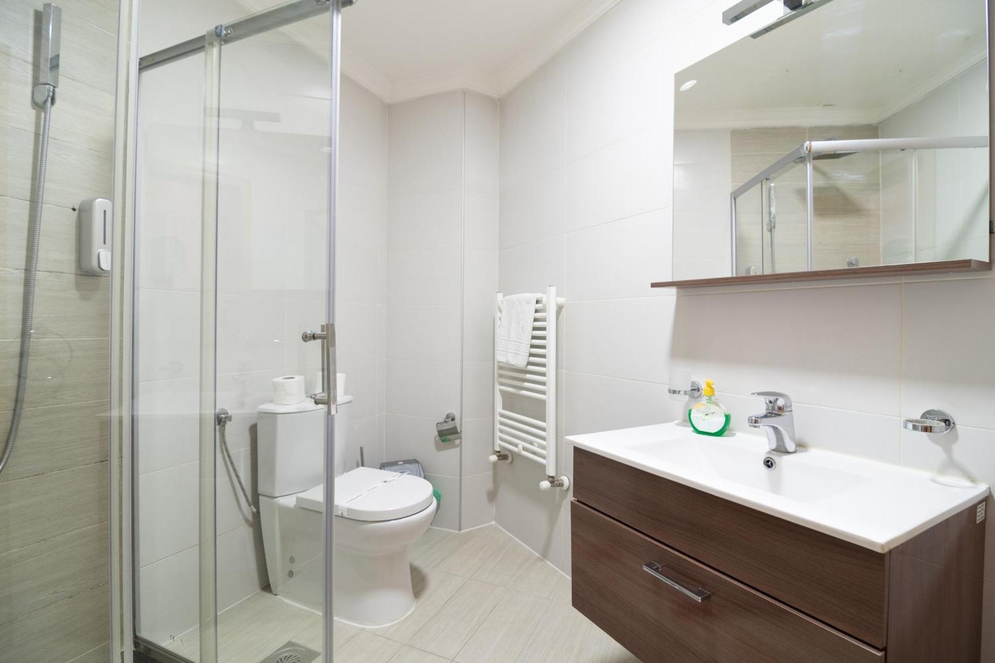 The One Apart Hotel Luxury Suites & Apartments Скоп'є Екстер'єр фото